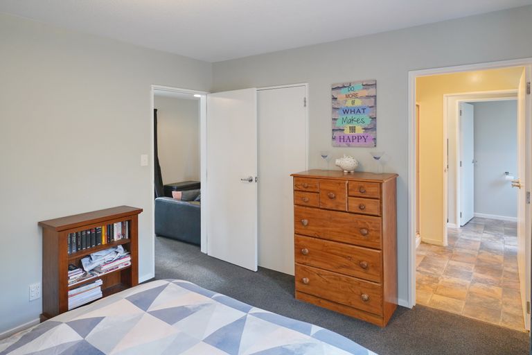 Photo of property in 27a Trafford Street, Harewood, Christchurch, 8051