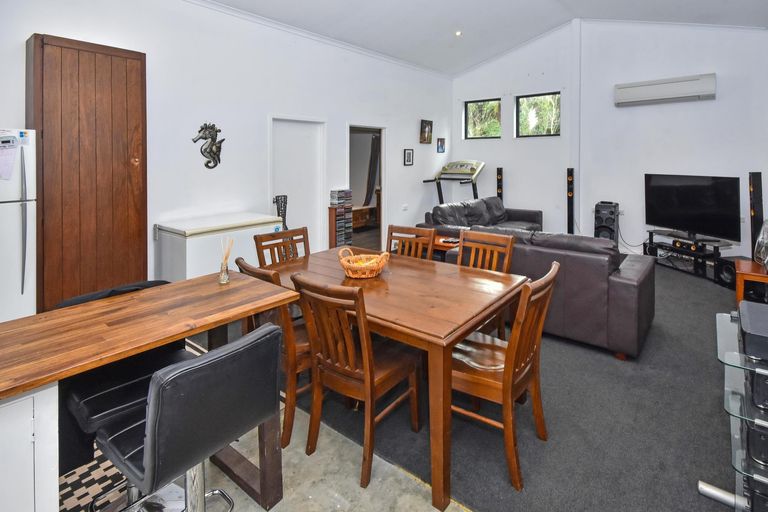 Photo of property in 28 Johnson Street, Tuakau, 2121