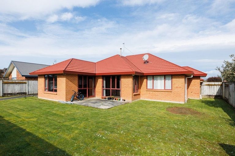 Photo of property in 49 Branigan Parade, Kelvin Grove, Palmerston North, 4414