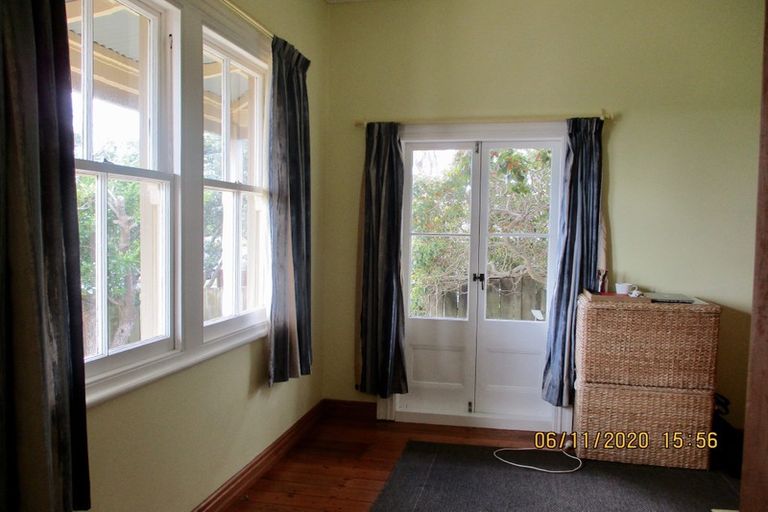 Photo of property in 13 Kawerau Avenue, Devonport, Auckland, 0624