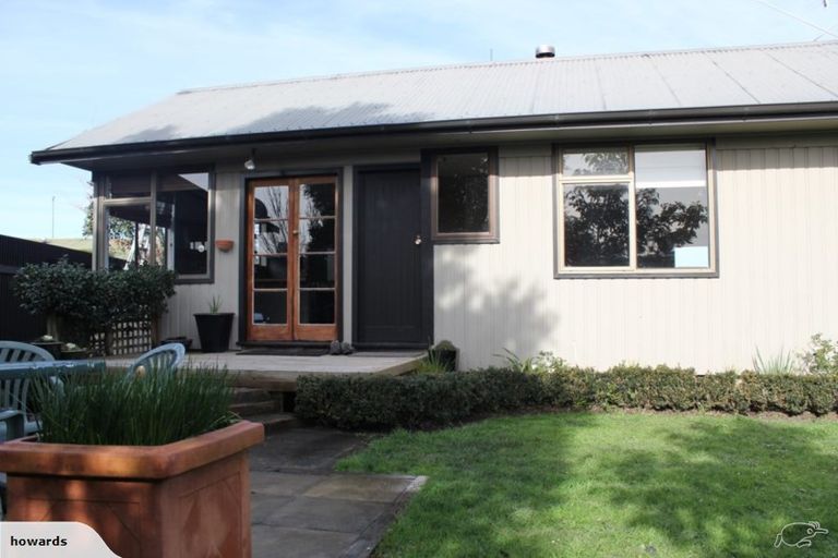 Photo of property in 74 Atherfold Crescent, Greenmeadows, Napier, 4112