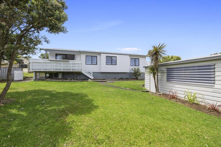 Photo of property in 8 Tahurangi Place, Spotswood, New Plymouth, 4310