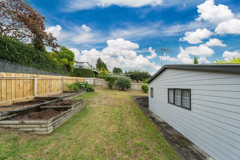 Photo of property in 18 Shera Street, Acacia Bay, Taupo, 3330