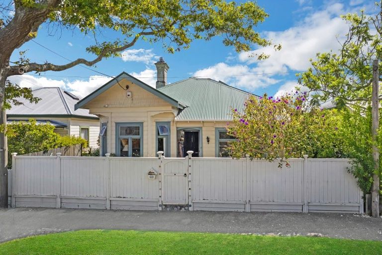 Photo of property in 17 High Street, Devonport, Auckland, 0624