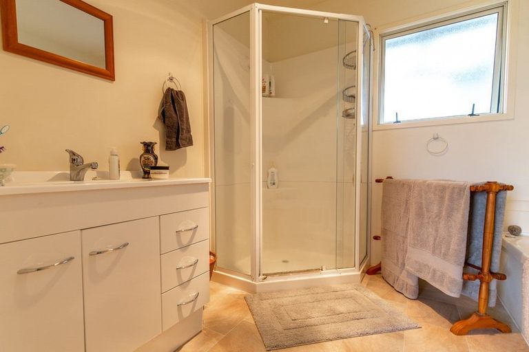 Photo of property in 12 Mylindas Road, Whakatiwai, Pokeno, 2473