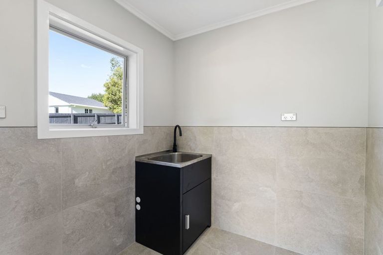 Photo of property in 11 Redwood Drive, Massey, Auckland, 0614
