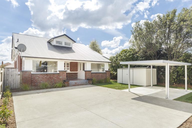 Photo of property in 53 Limbrick Street, Terrace End, Palmerston North, 4410