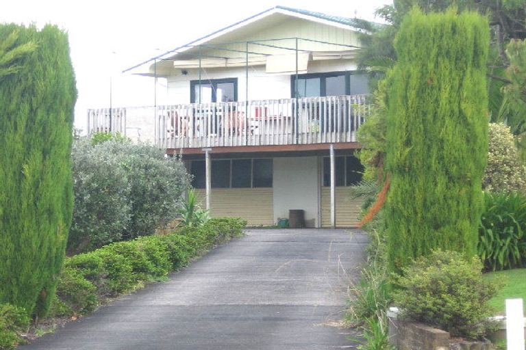 Photo of property in 14 Imatra Place, Sunnyhills, Auckland, 2010