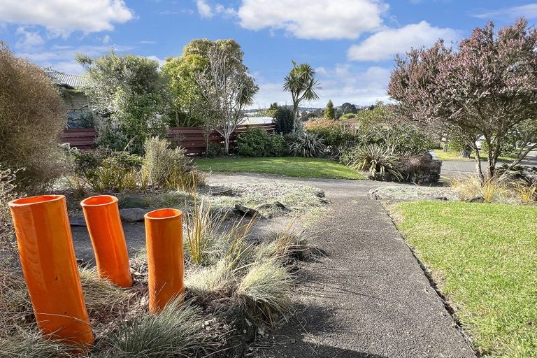 Photo of property in 32 Mason Street, New Lynn, Auckland, 0600