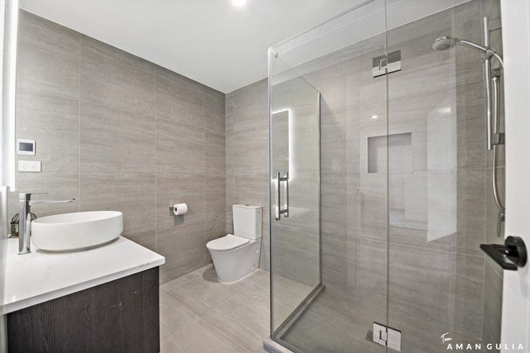 Photo of property in 16 Ruxton Road, Wainui, 0932