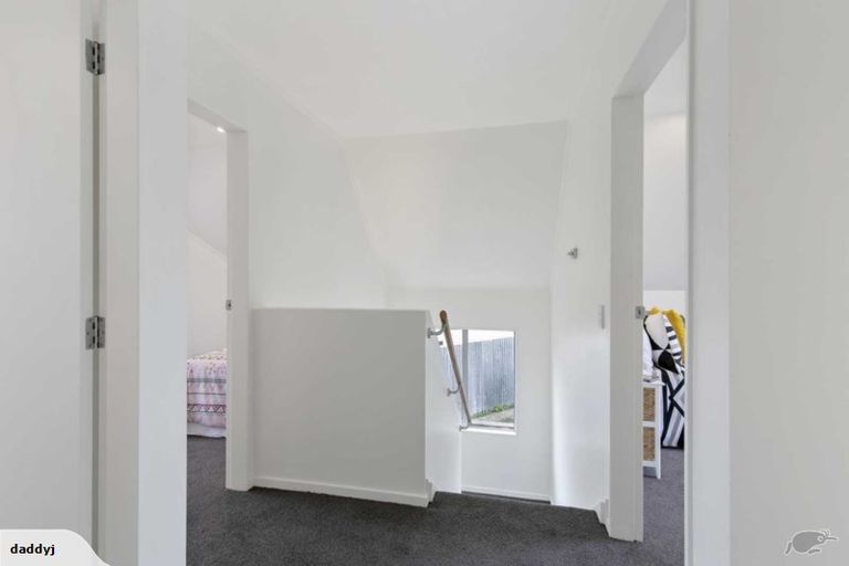 Photo of property in 54a Strathavon Road, Miramar, Wellington, 6022