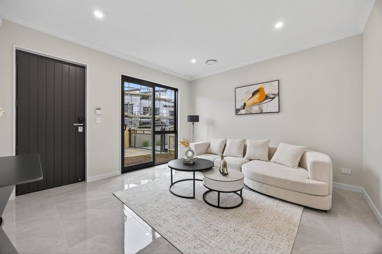 Photo of property in 2 Ballyalton Crescent, Flat Bush, 2019