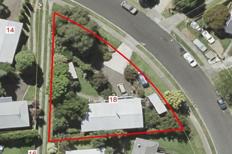 Photo of property in 18 Snowden Street, Ohauiti, Tauranga, 3112