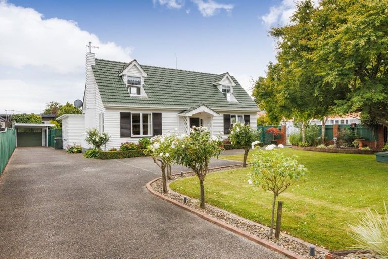 Photo of property in 5 Hardie Street, Hokowhitu, Palmerston North, 4410