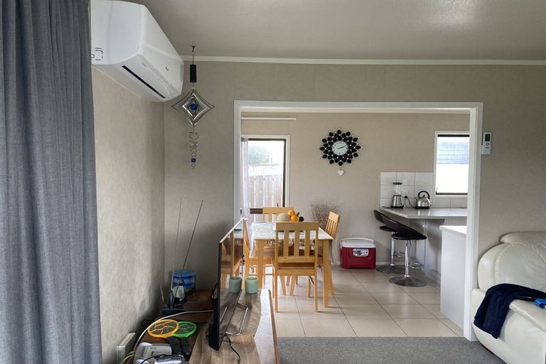 Photo of property in 9 Metcalfe Road, Ranui, Auckland, 0612