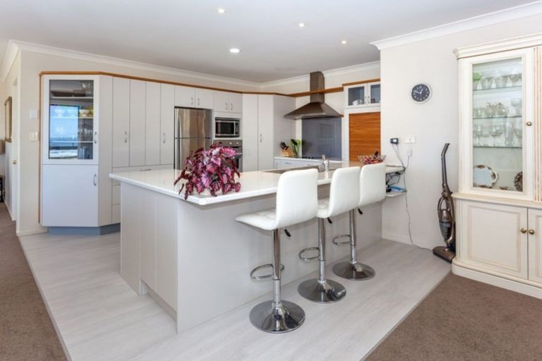Photo of property in 20a Moray Place, Whiritoa, Whangamata, 3691