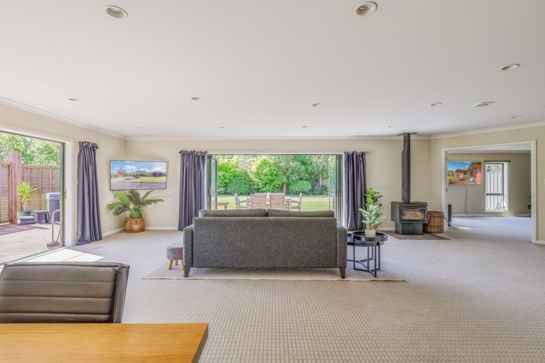 Photo of property in 17 William Donald Drive, Solway, Masterton, 5810