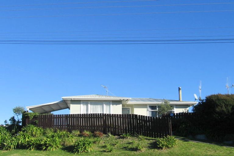 Photo of property in 69 Tasman Road, Otaki Beach, Otaki, 5512