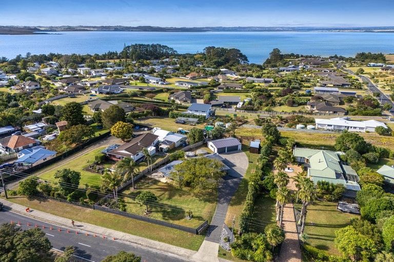 Photo of property in 47 Shelly Beach Road, Shelly Beach, Helensville, 0874