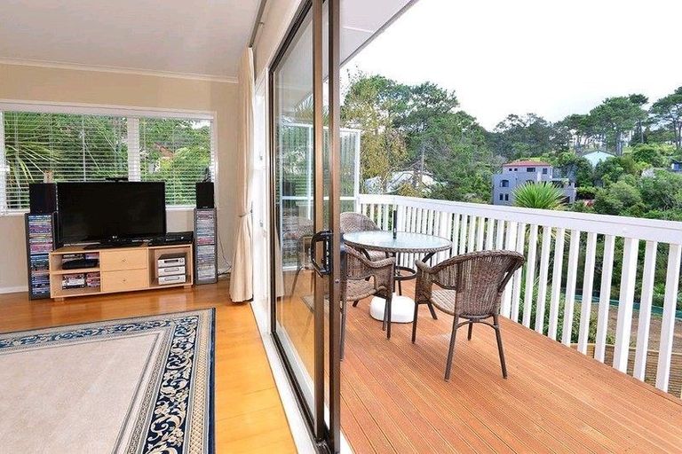 Photo of property in 87 Park Rise, Campbells Bay, Auckland, 0630