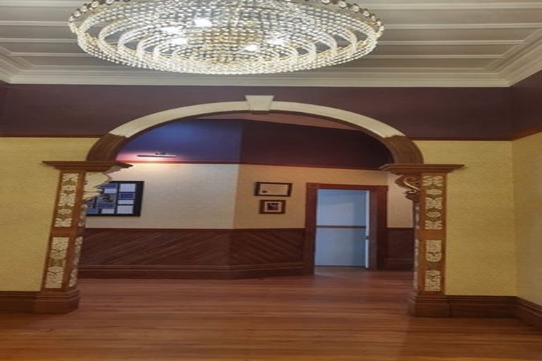 Photo of property in 11 Tarata Road, Inglewood, 4387