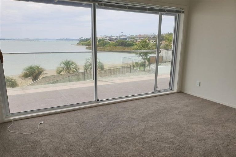 Photo of property in 102 Bramley Drive, Farm Cove, Auckland, 2012