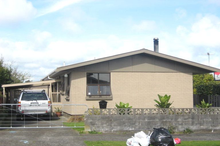 Photo of property in 11 Newbury Place, Waitara, 4320