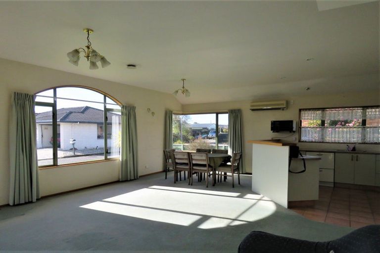 Photo of property in 4 Rochfort Place, Westport, 7825