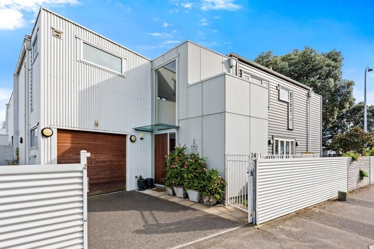 Photo of property in 17a Battery Road, Ahuriri, Napier, 4110