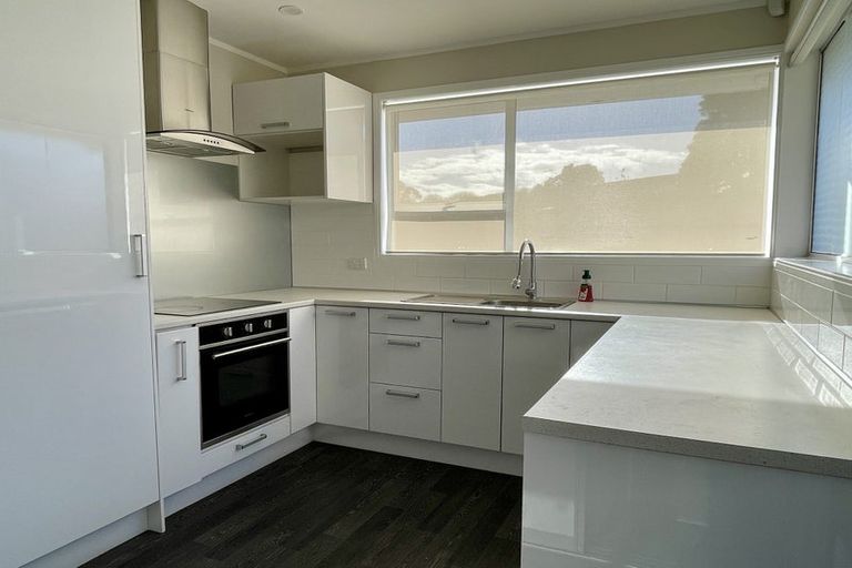 Photo of property in 1/1 Tina Place, Sunnyhills, Auckland, 2010