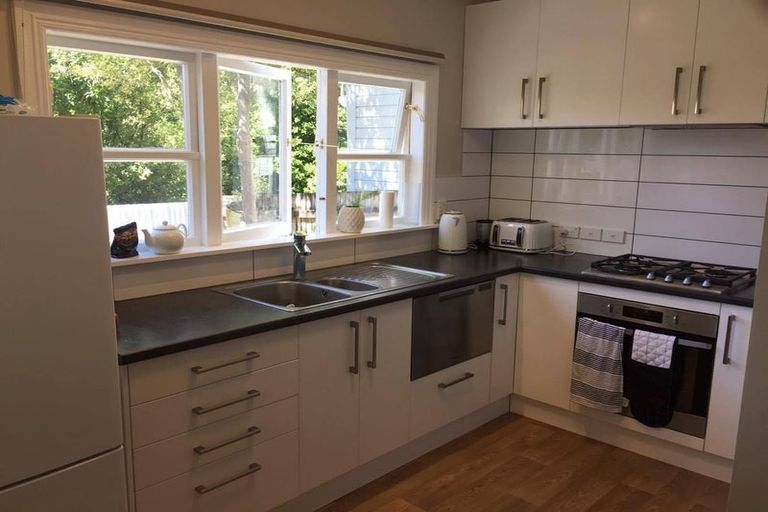 Photo of property in 195 Grant Road, Thorndon, Wellington, 6011