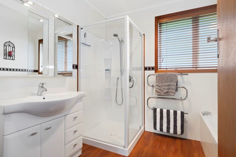 Photo of property in 15 Darraghs Road, Brookfield, Tauranga, 3110