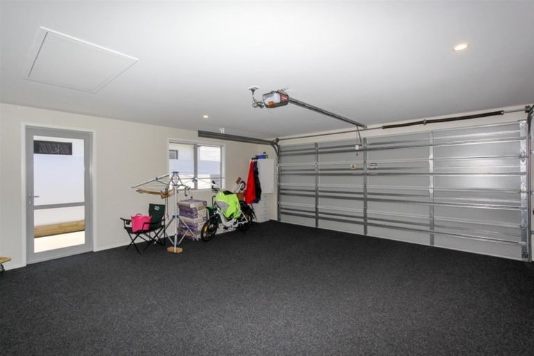 Photo of property in 1 Ryder Drive, Waiwhakaiho, New Plymouth, 4312