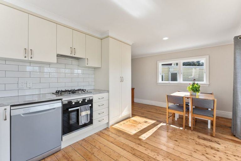 Photo of property in 122 Harrison Street, Whanganui, 4500