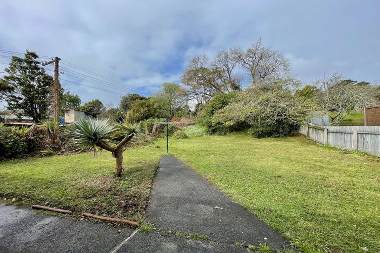 Photo of property in 38 Millbrook Road, Henderson, Auckland, 0612