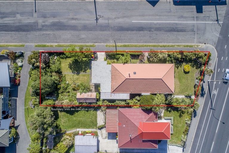 Photo of property in 1 Bay View Road, Moncks Bay, Christchurch, 8081