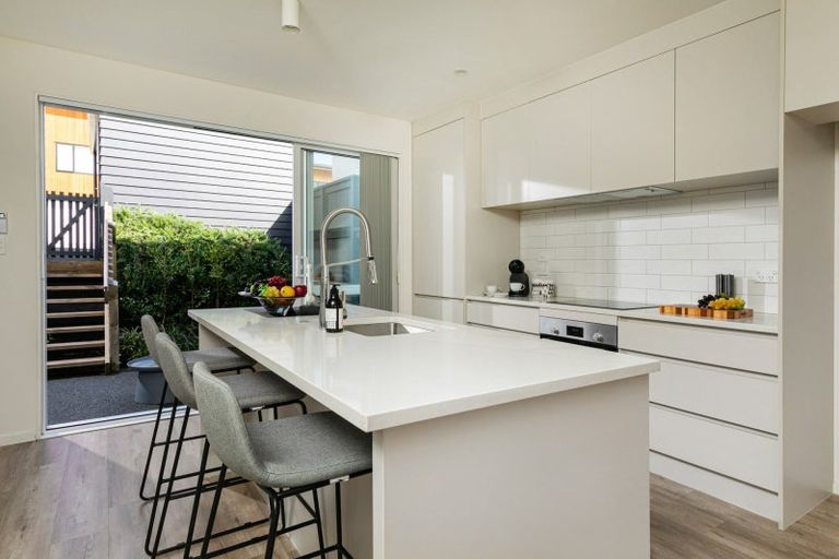 Photo of property in 165 Millwater Parkway, Silverdale, 0932