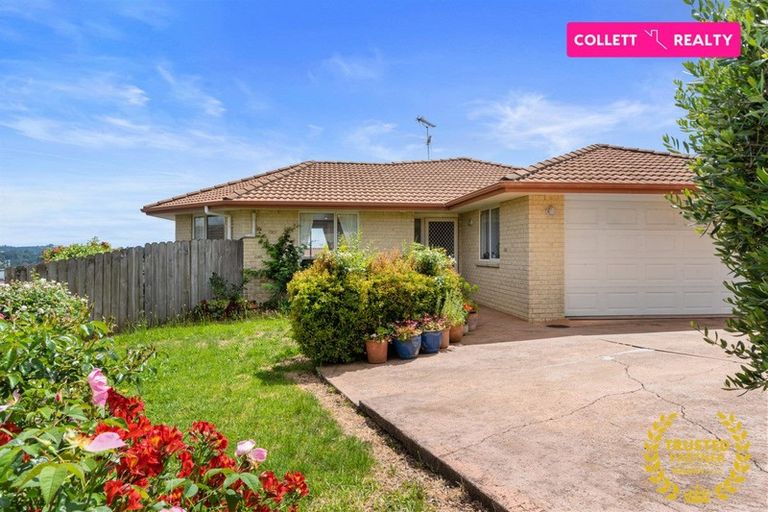 Photo of property in 39 Bluebird Crescent, Unsworth Heights, Auckland, 0632