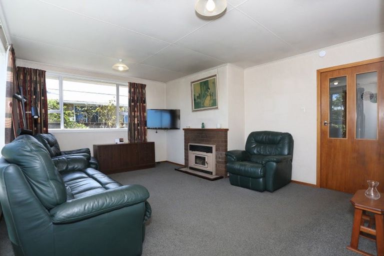 Photo of property in 15 Fergusson Street, Marton, 4710