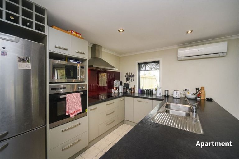 Photo of property in 4 Waicola Drive, Fitzherbert, Palmerston North, 4471