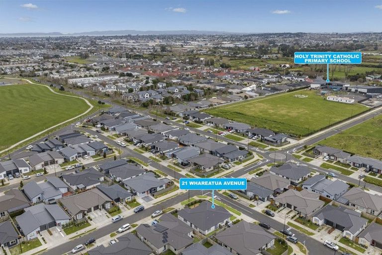Photo of property in 21 Whareatua Avenue, Takanini, 2112