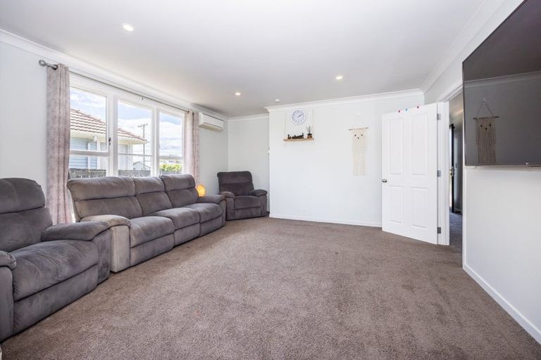 Photo of property in 965 Hazelmere Crescent, Te Awamutu, 3800