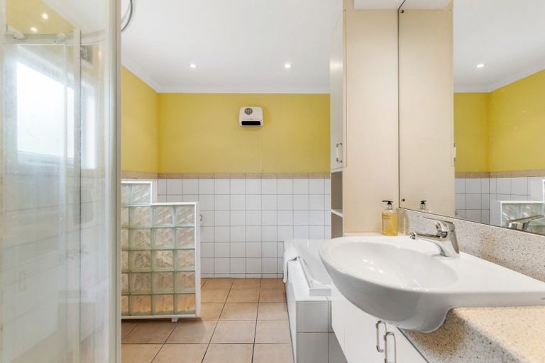 Photo of property in 8 Alleyne Court, Brown Owl, Upper Hutt, 5018