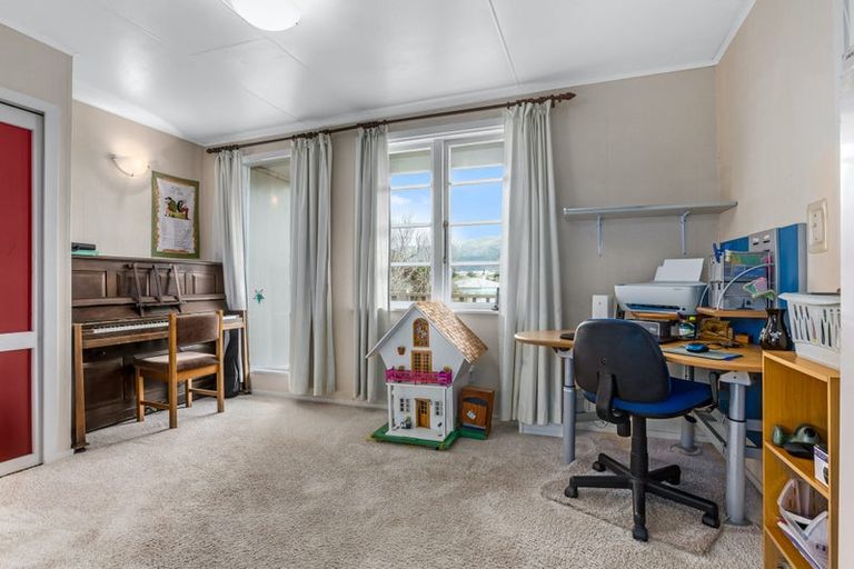 Photo of property in 9 Arawhata Street, Ranui, Porirua, 5024