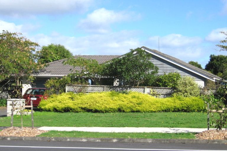 Photo of property in 21 Nicholas Road, Somerville, Auckland, 2014
