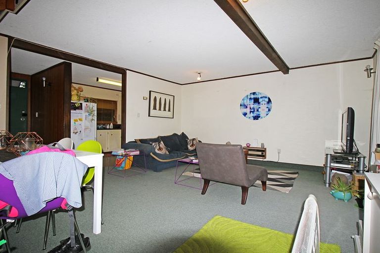 Photo of property in 2/341 College Street, West End, Palmerston North, 4410