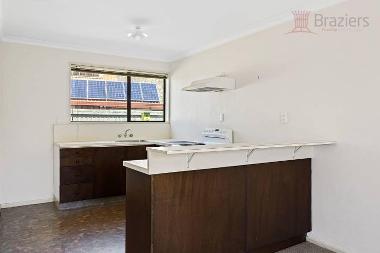 Photo of property in 3/45a Main Road, Redcliffs, Christchurch, 8081