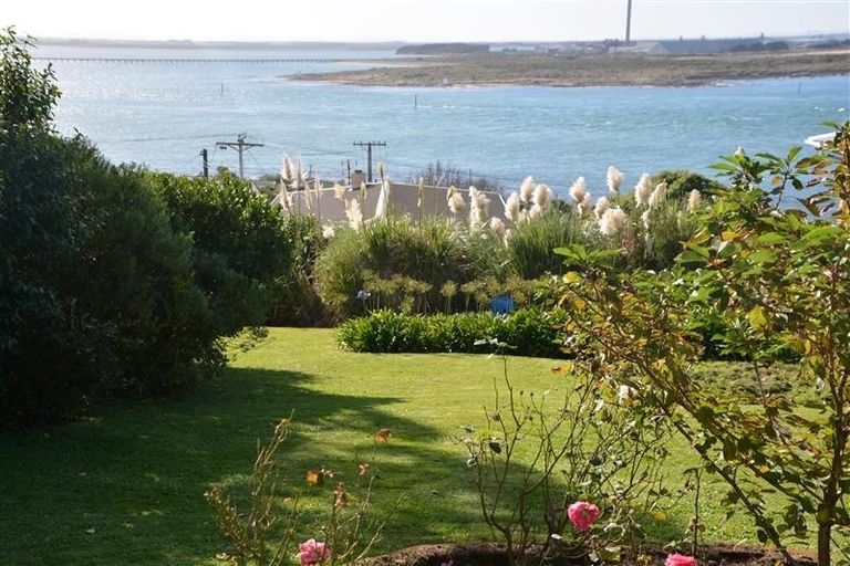 Photo of property in 6 Raymond Street, Bluff, 9814