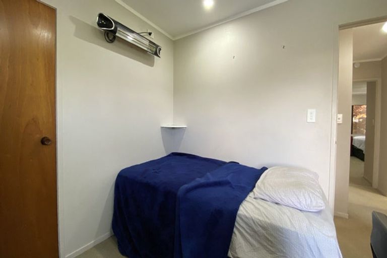 Photo of property in 33 Dianne Louise Drive, Half Moon Bay, Auckland, 2012