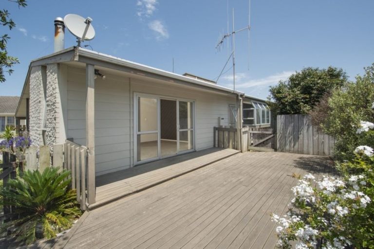 Photo of property in 43 Eversham Road, Mount Maunganui, 3116